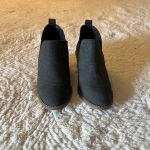 New booties. Size 5 1/2